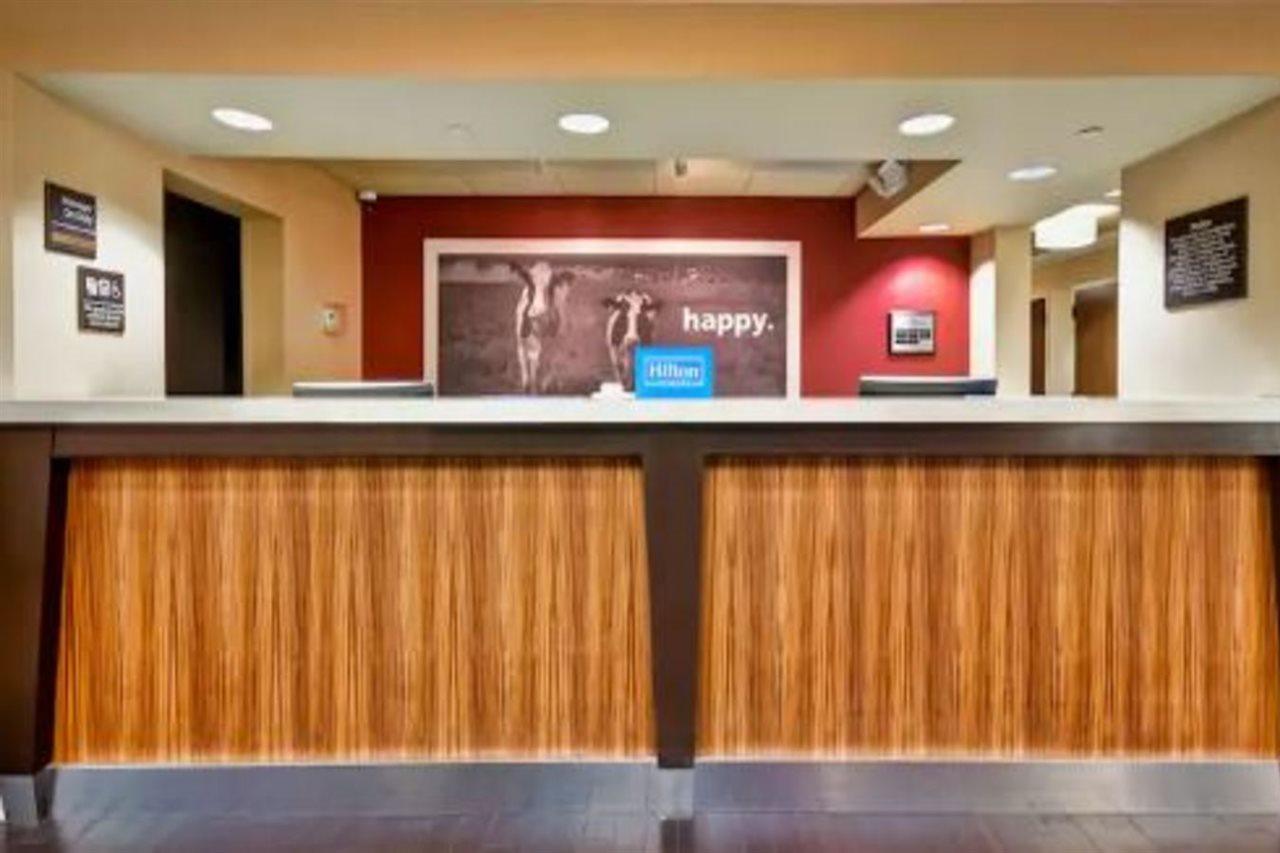 Hampton Inn Starkville Extérieur photo