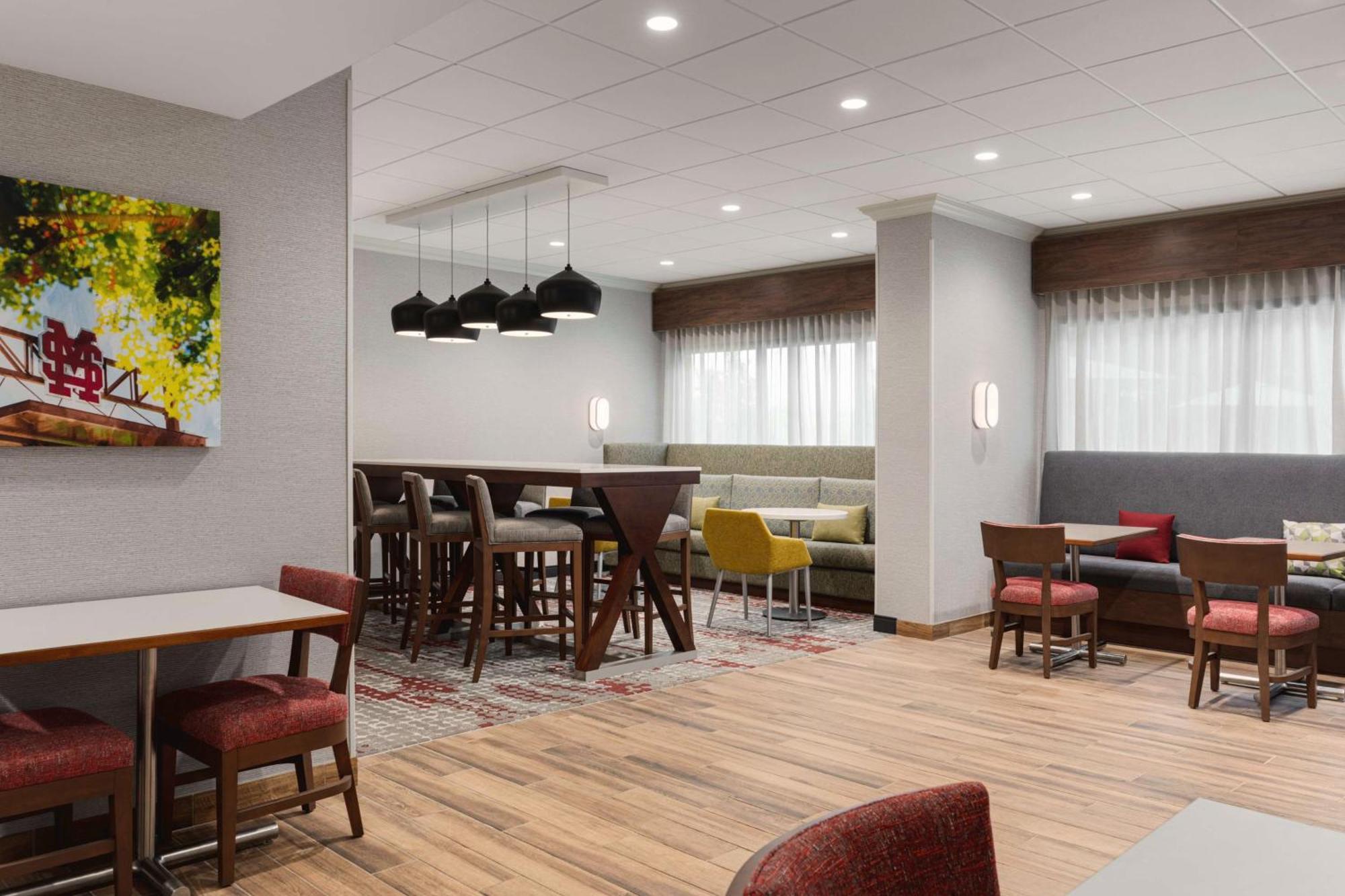 Hampton Inn Starkville Extérieur photo