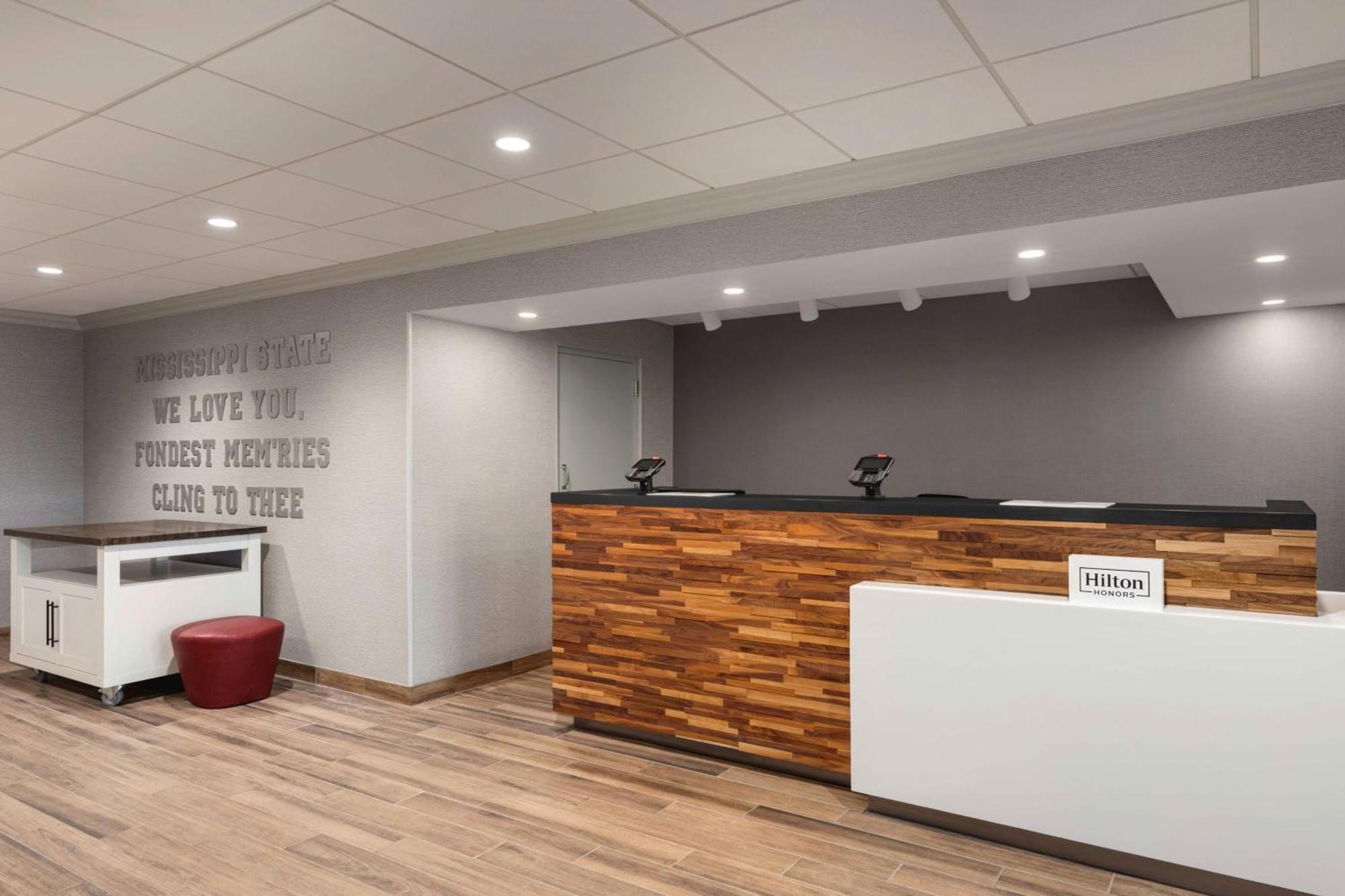 Hampton Inn Starkville Extérieur photo
